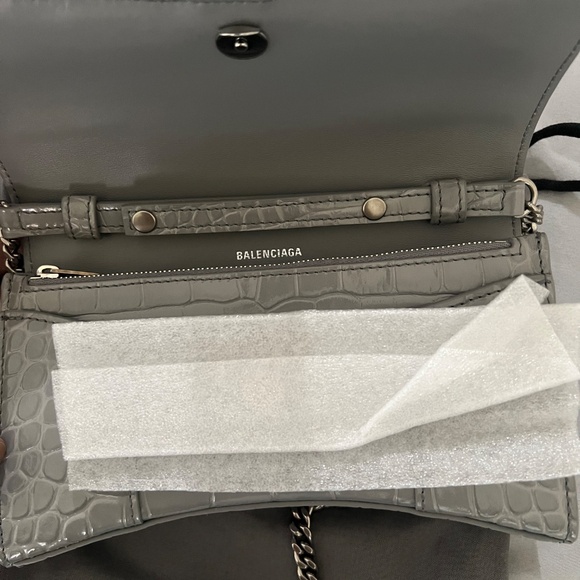 Balenciaga Handbag - Picture 3 of 5